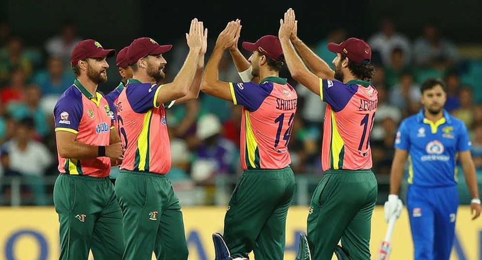ক্রিপ্টো টাকার খেলায় বিপিএল: স্পনসর চুক্তির যে ধারাগুলো কেউ পড়ে না