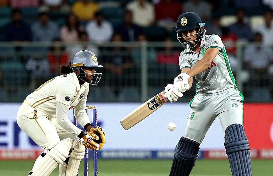 ২৫ ওভারে সেঞ্চুরি: জর্জিয়া ভলের ইনিংসে লুকানো ওয়ানডে টেম্পোর পাঠ