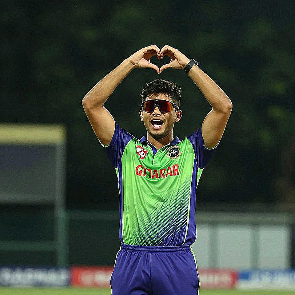 খালি খাতা: যে কোহর্ট ক্রিকেটের নথিভুক্তিতে কখনো ঢোকেনি